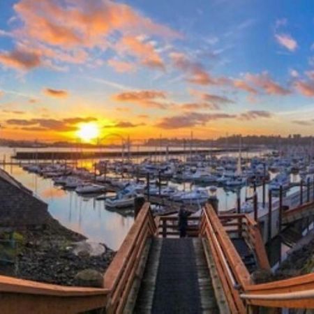 Embarcadero Resort Newport Zewnętrze zdjęcie